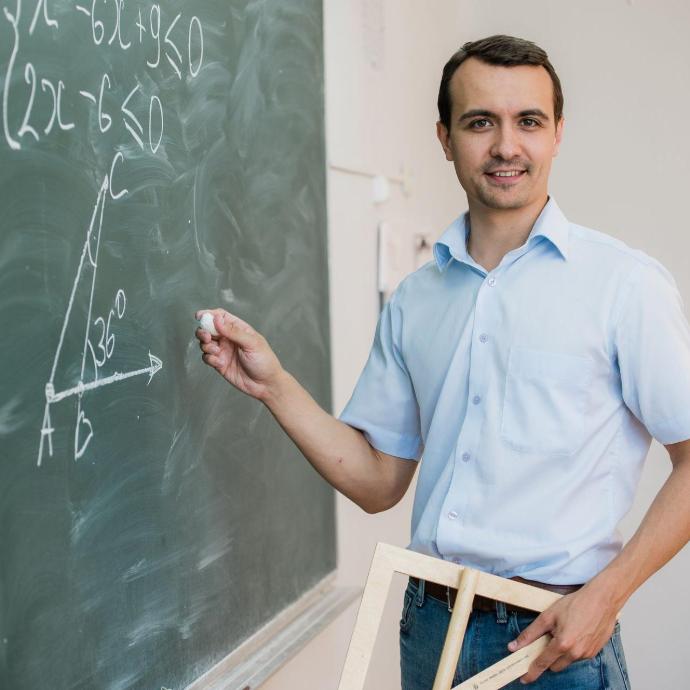 UNITECNAR - PREGRADO EN LICENCIATURA EN MATEMÁTICAS COLOMBIA